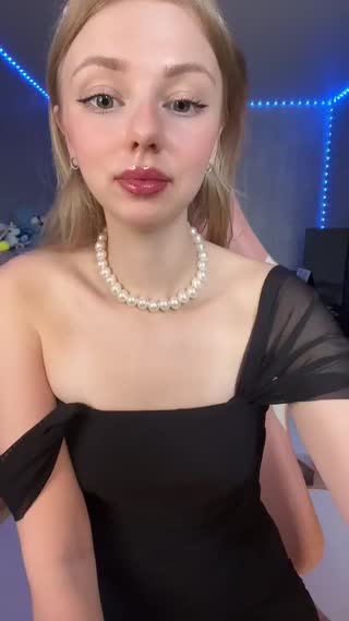 Bigo live: Hello ❤️ by @rinaababy
