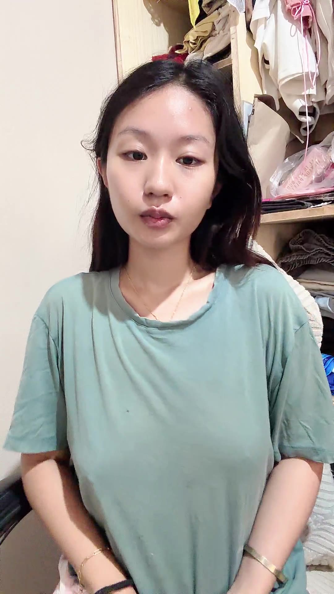 Bigo live: #FeelingFlirty😝 * by @akeishakiel11